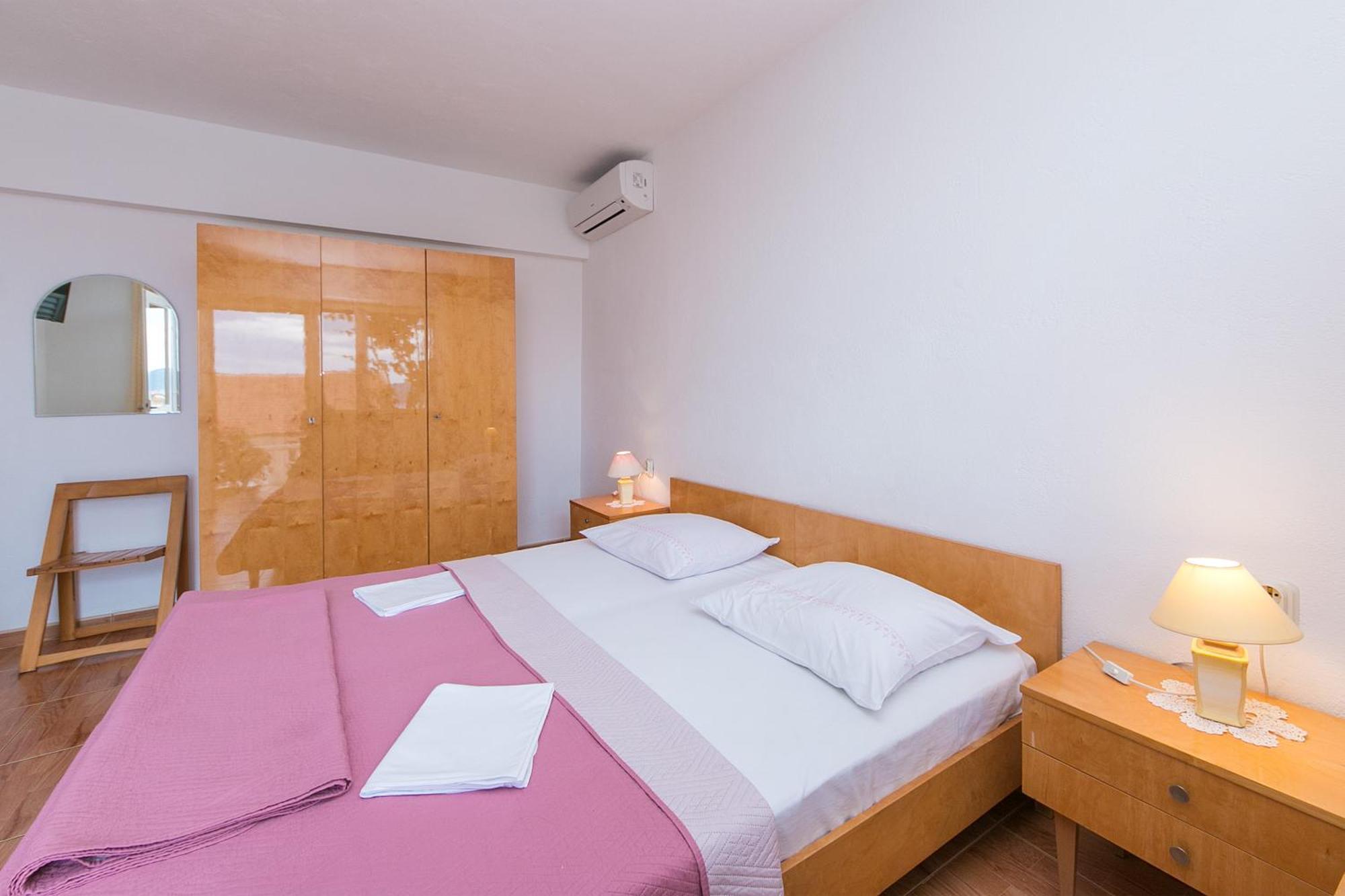 Apartments And Rooms By The Sea Brela, Makarska - 2752 Oda fotoğraf