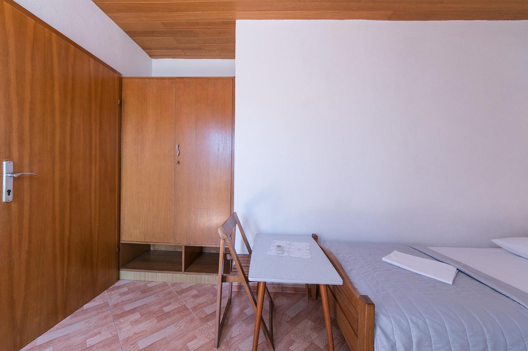 Apartments And Rooms By The Sea Brela, Makarska - 2752 Oda fotoğraf