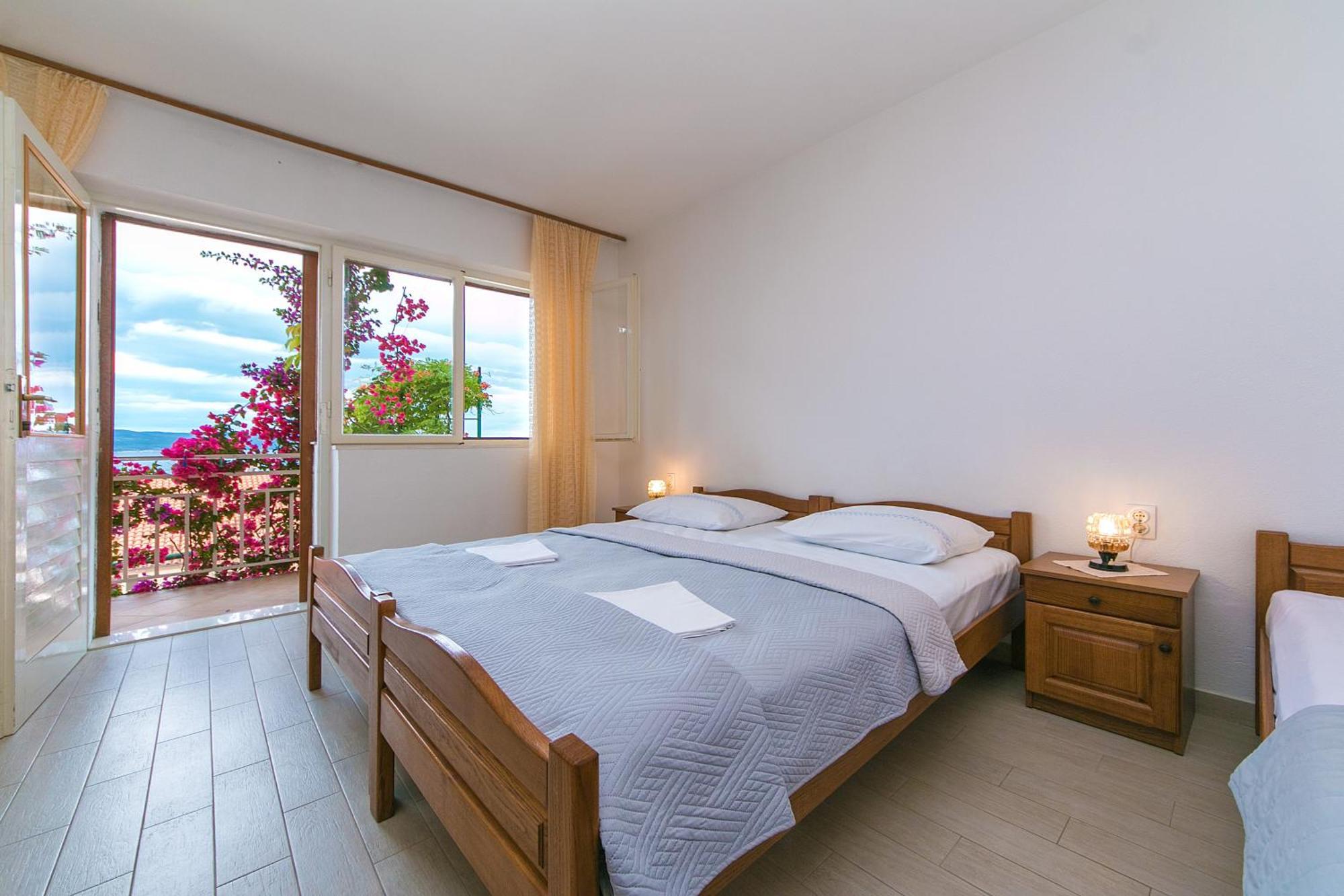 Apartments And Rooms By The Sea Brela, Makarska - 2752 Dış mekan fotoğraf