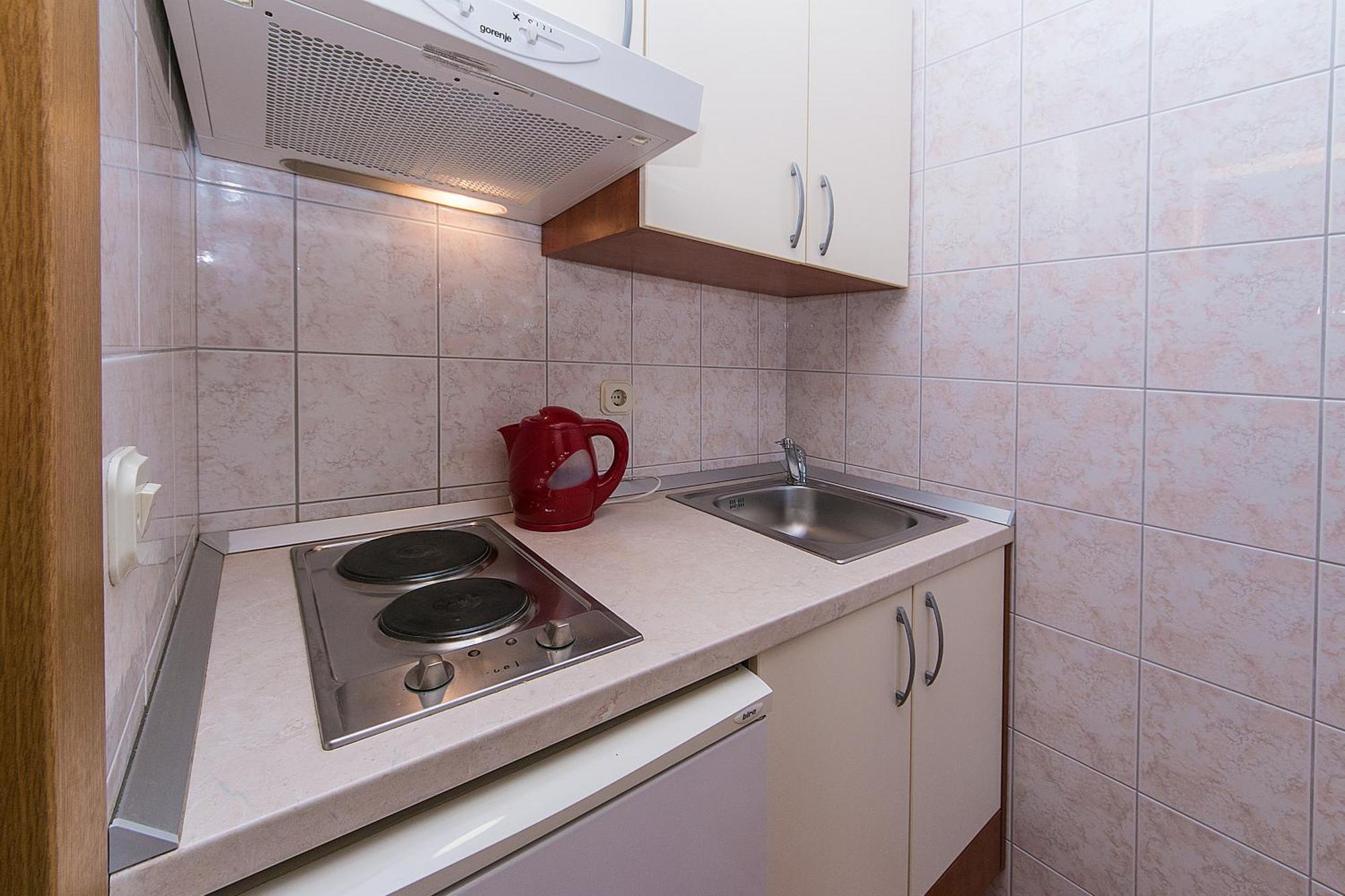 Apartments And Rooms By The Sea Brela, Makarska - 2752 Dış mekan fotoğraf