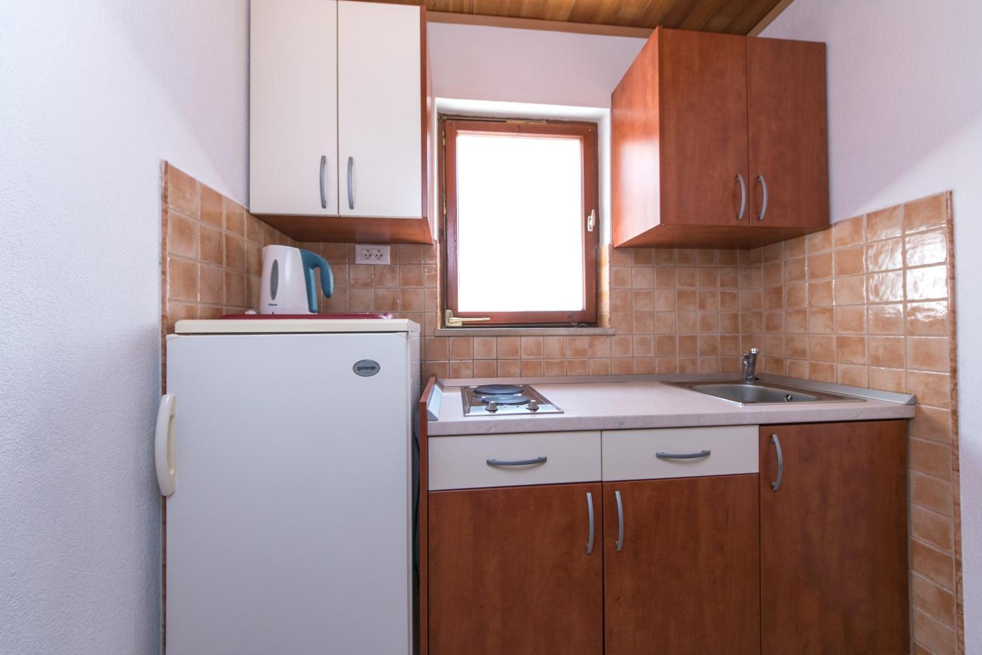 Apartments And Rooms By The Sea Brela, Makarska - 2752 Dış mekan fotoğraf