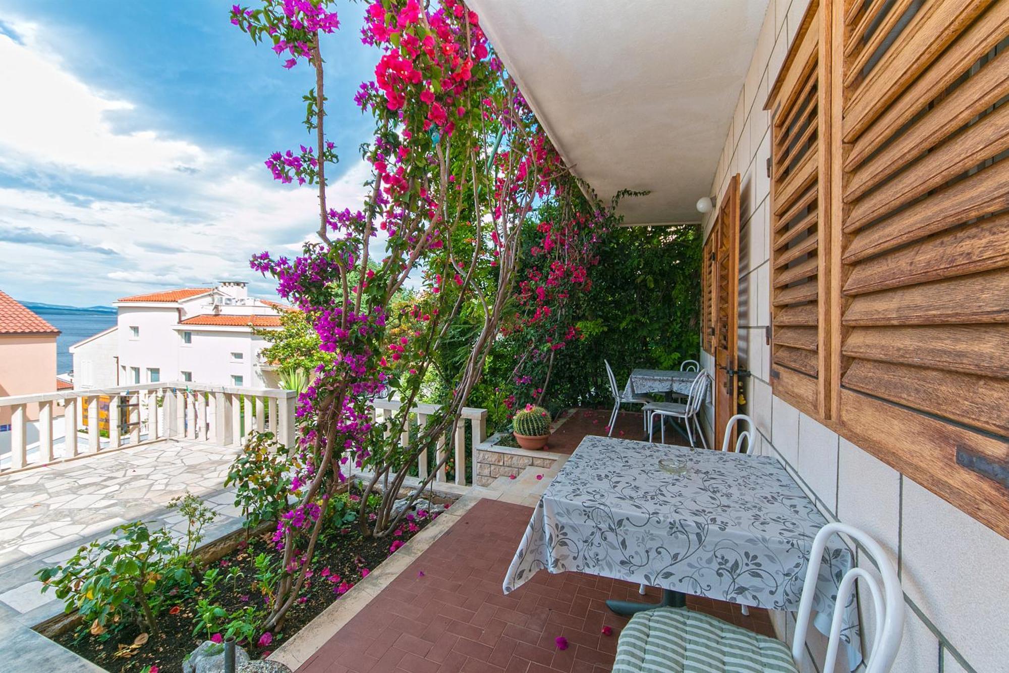 Apartments And Rooms By The Sea Brela, Makarska - 2752 Dış mekan fotoğraf
