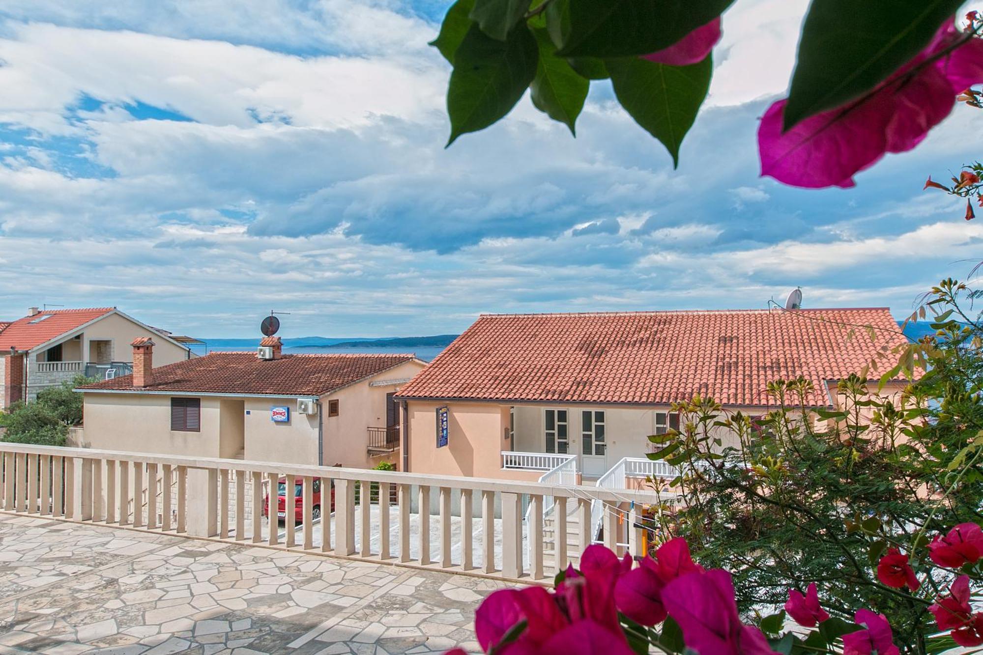 Apartments And Rooms By The Sea Brela, Makarska - 2752 Dış mekan fotoğraf