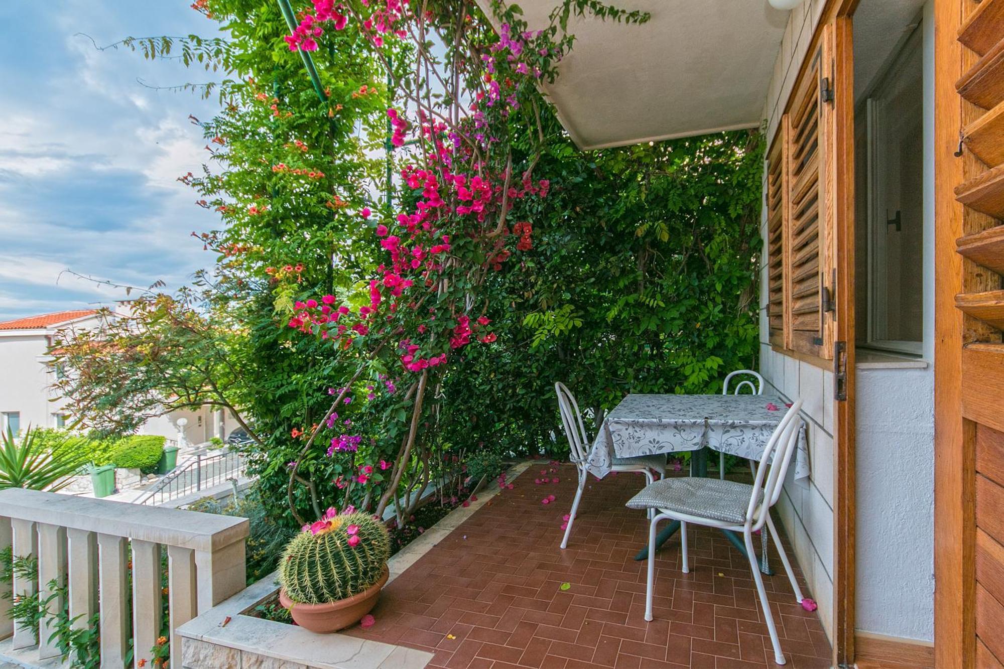 Apartments And Rooms By The Sea Brela, Makarska - 2752 Dış mekan fotoğraf
